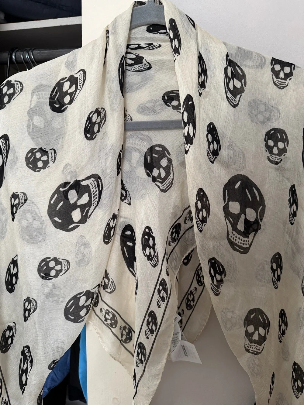 Alexander McQueen Classic Skull Silk Scarf